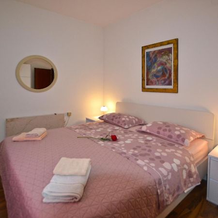 Galant Apartments Ρόβινι Εξωτερικό φωτογραφία