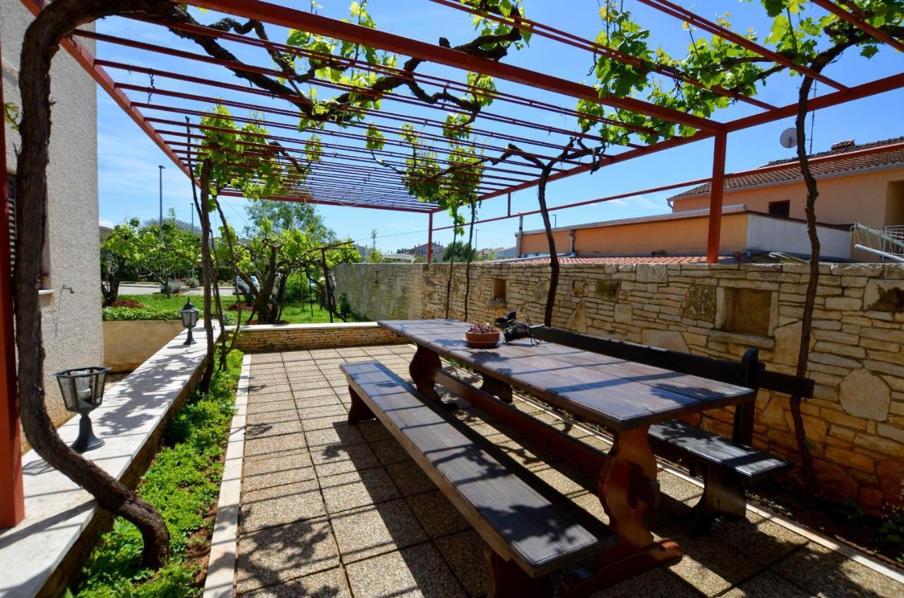 Galant Apartments Ρόβινι Εξωτερικό φωτογραφία