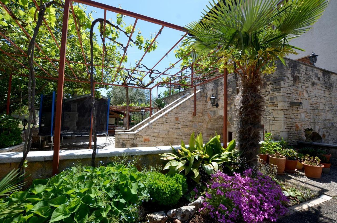 Galant Apartments Ρόβινι Εξωτερικό φωτογραφία