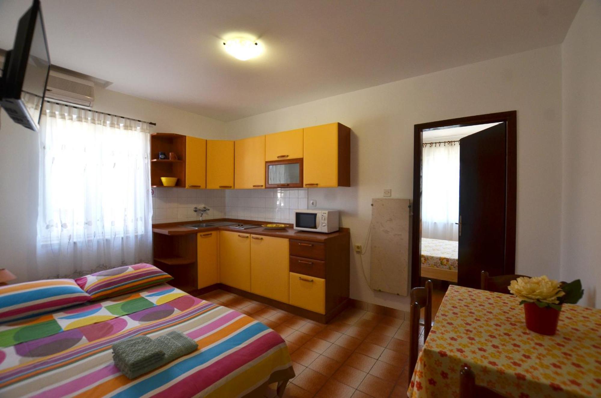Galant Apartments Ρόβινι Δωμάτιο φωτογραφία