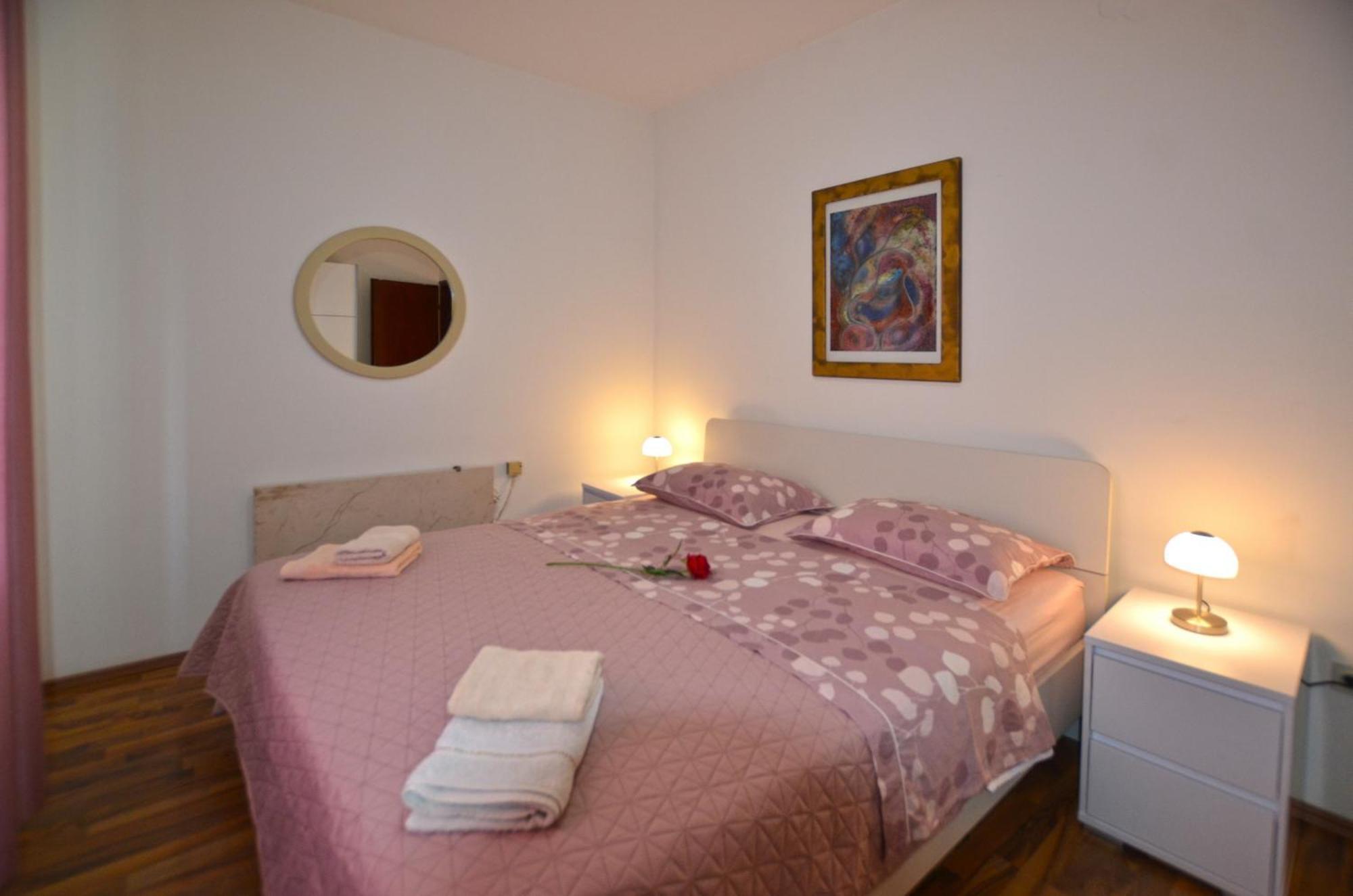 Galant Apartments Ρόβινι Εξωτερικό φωτογραφία