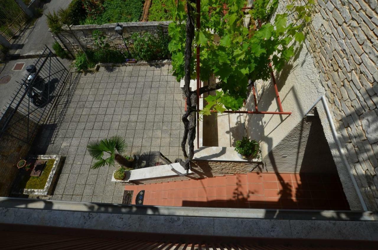 Galant Apartments Ρόβινι Εξωτερικό φωτογραφία