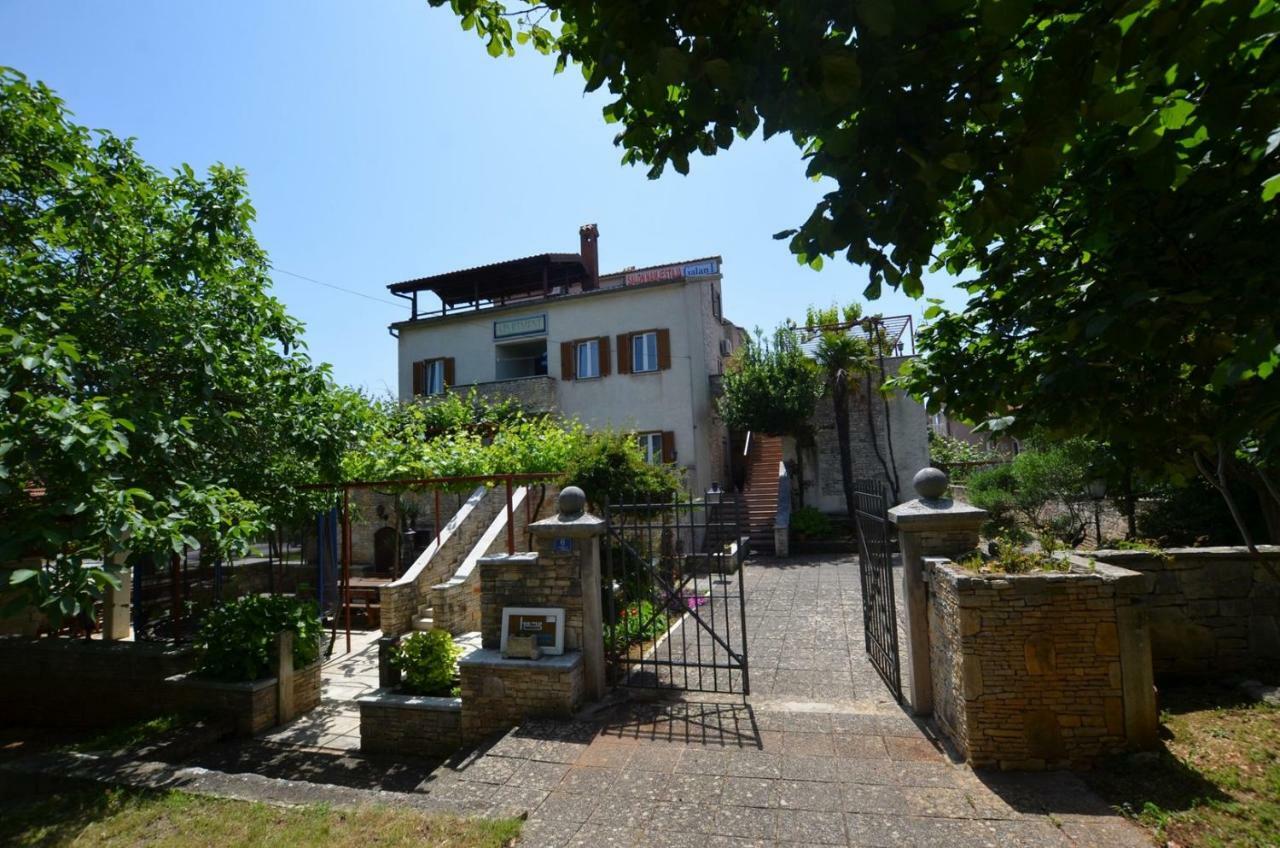 Galant Apartments Ρόβινι Εξωτερικό φωτογραφία