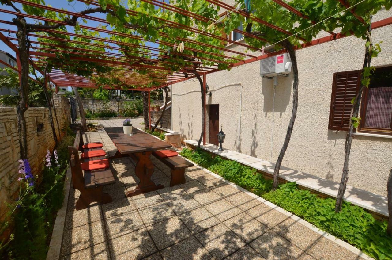 Galant Apartments Ρόβινι Εξωτερικό φωτογραφία